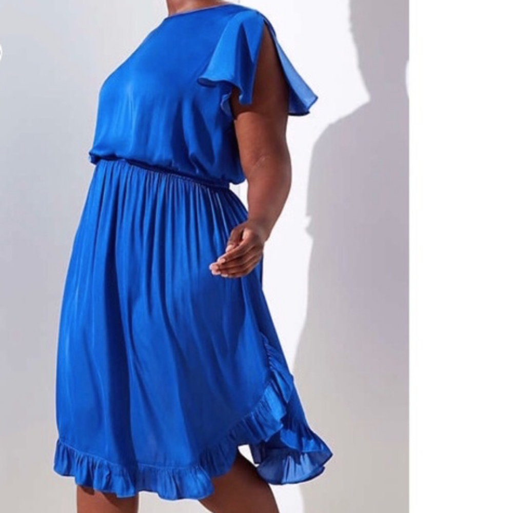 LOFT Plus Split Sleeve Satin Dress  ❤